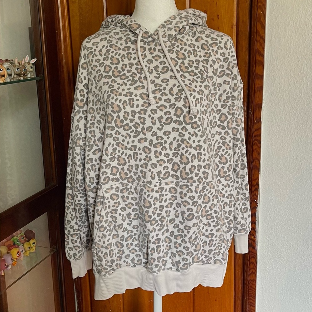 American Eagle Outfitters Leopard/Cheetah Print Hoodie Size S